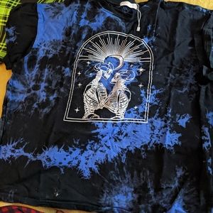 Blue Black tye dye cropped tee